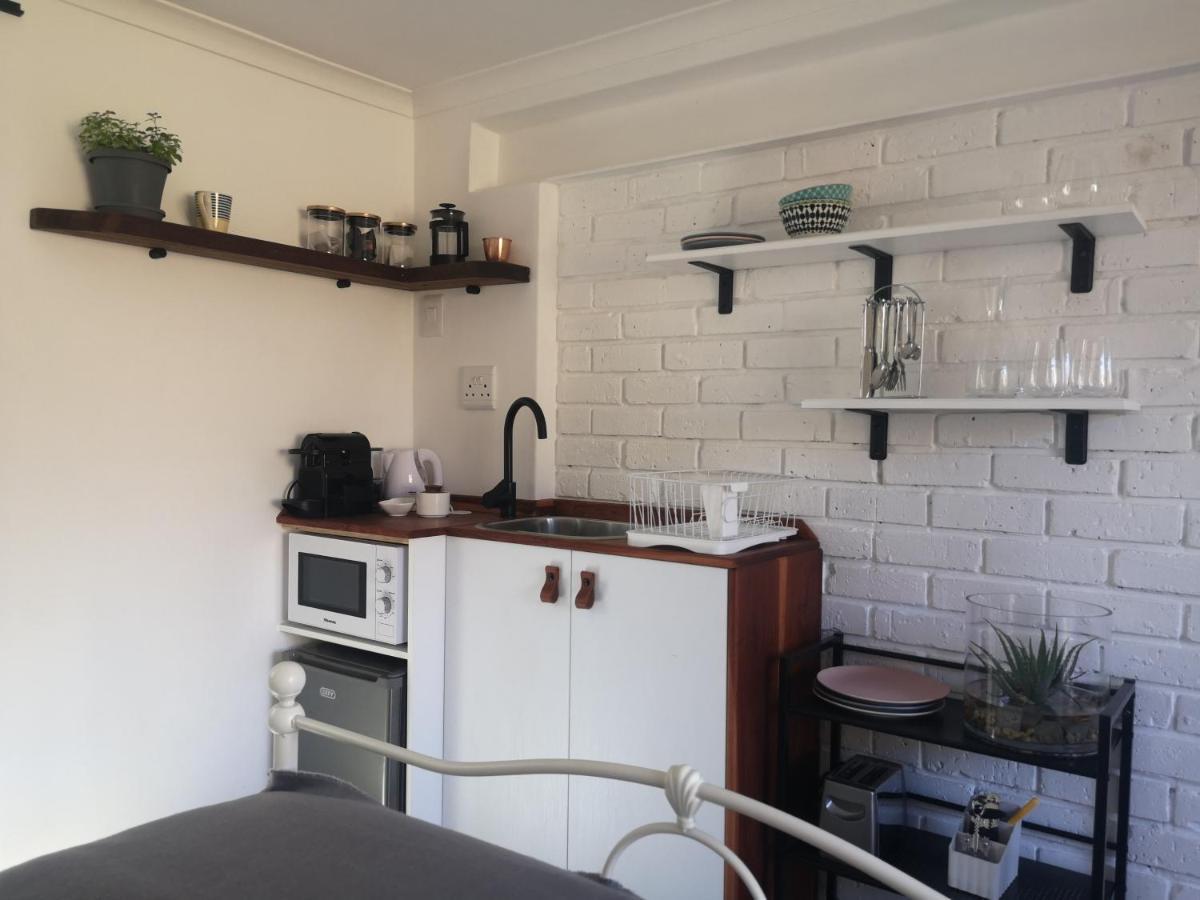Secure, Private, Queen Room Close To Airport Port Elizabeth Zewnętrze zdjęcie